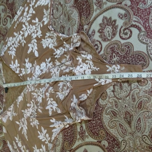 Size Small Dynamite long sleeve v-neck bodysuit - Picture 13 of 16